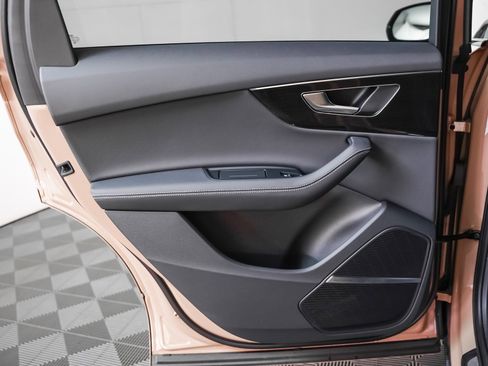 Certified 2025 Audi Q7 3.0T Premium Plus w/ Premium Plus Package image 24