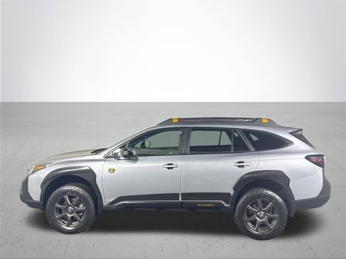 Used 2022 Subaru Outback Wilderness AWD/4WD image 9