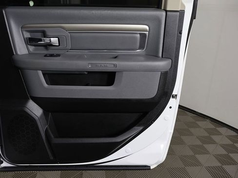 Used 2019 RAM 1500 Classic Warlock AWD/4WD image 19