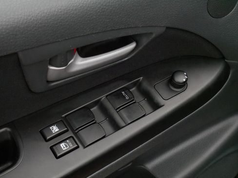 Used 2013 Suzuki SX4 Premium AWD/4WD image 19