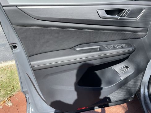 New 2026 Volkswagen Atlas Cross Sport SE FWD image 14