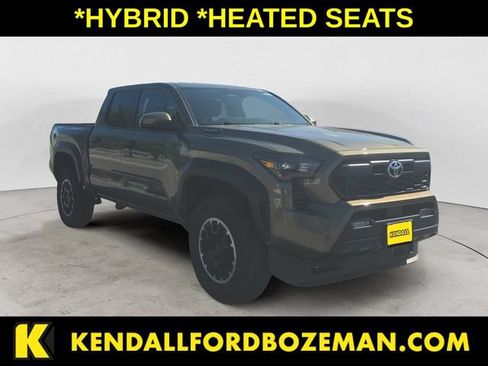 Used 2025 Toyota Tacoma TRD Off-Road AWD/4WD image 3
