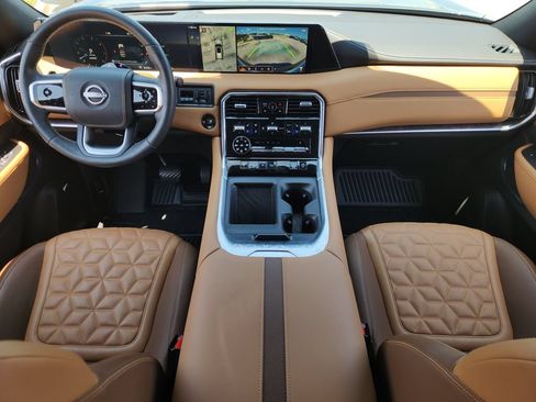 Used 2025 Nissan Armada Platinum Reserve w/ Convenience Package AWD/4WD image 19
