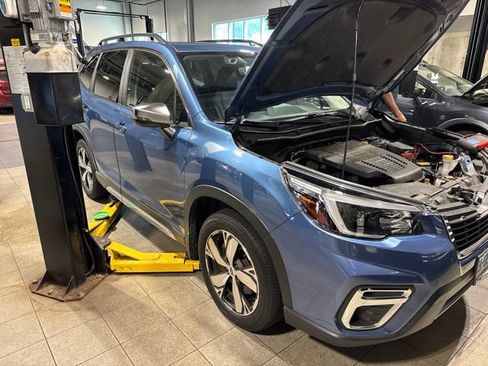 Used 2021 Subaru Forester Touring AWD/4WD image 3