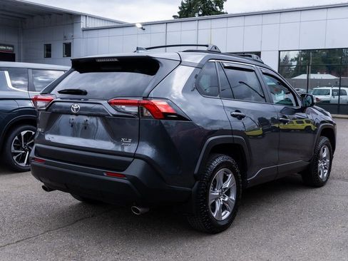 Used 2025 Toyota RAV4 XLE w/ Convenience Package AWD/4WD image 6