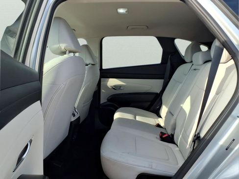 Used 2025 Hyundai Tucson SEL FWD image 14
