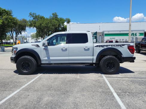 Certified 2024 Ford F150 Raptor AWD/4WD image 6