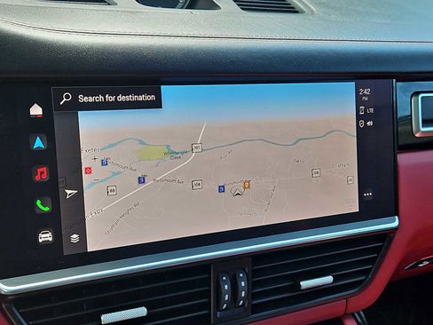 Certified 2023 Porsche Cayenne GTS AWD/4WD image 42