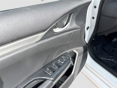 Used 2020 Honda Civic Sport image 17