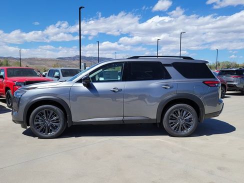 New 2026 Nissan Pathfinder SL AWD/4WD image 2