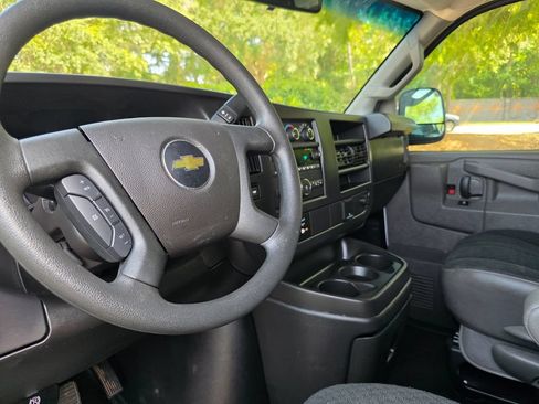 Certified 2025 Chevrolet Express 2500 w/ Driver Convenience Package RWD image 13
