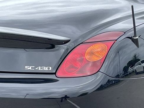 Used 2002 Lexus SC 430 Convertible RWD image 8