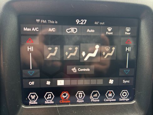 Used 2018 Jeep Compass Trailhawk w/ Leather Interior Group image 25