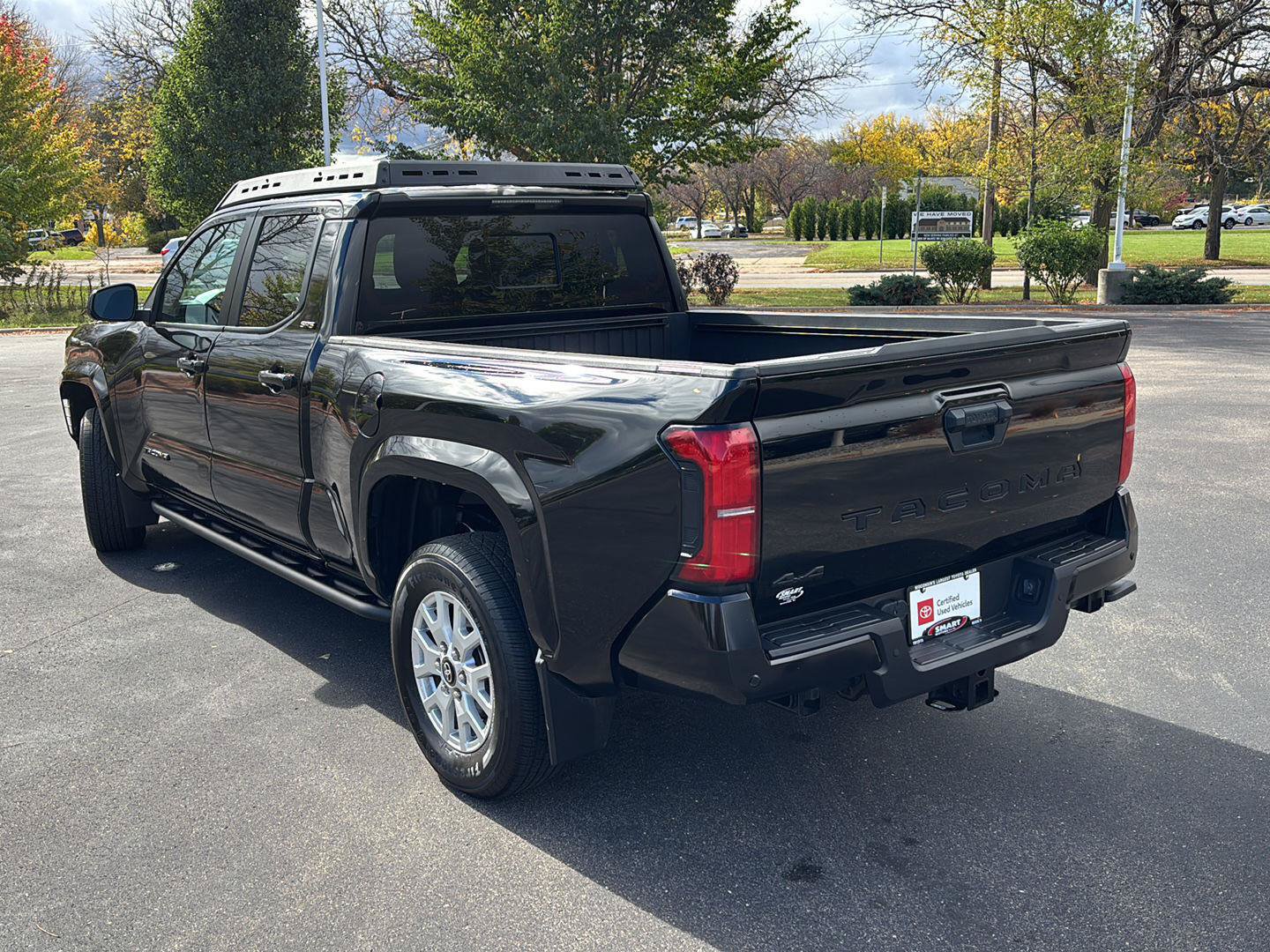 Used 2024 Toyota Tacoma SR5 AWD/4WD image 24