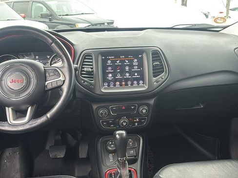 Used 2019 Jeep Compass Trailhawk w/ Leather Interior Group image 12