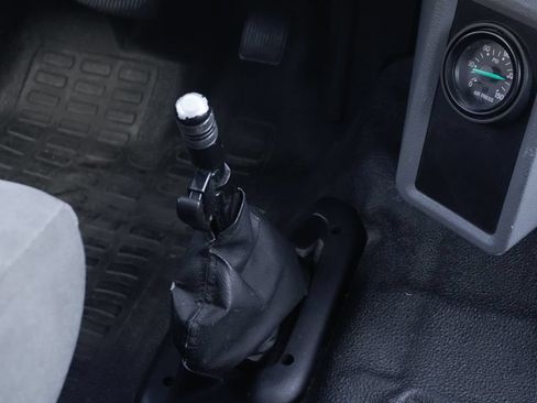 Used 2016 Ford F650 2WD Crew Cab Super Duty image 39
