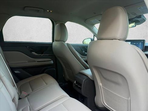 Used 2023 Lincoln Corsair FWD image 23