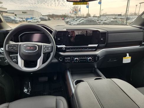 New 2026 GMC Sierra 2500 SLT w/ SLT Premium Package image 11