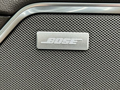 Used 2025 GMC Sierra 1500 SLT w/ SLT Premium Plus Package image 44