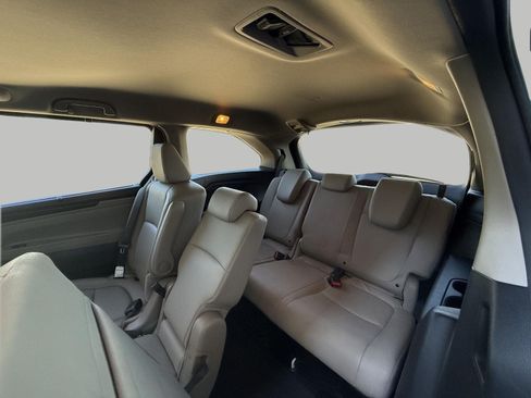 Used 2022 Honda Odyssey EX-L image 29