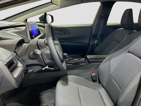 New 2026 Toyota Prius LE FWD image 19