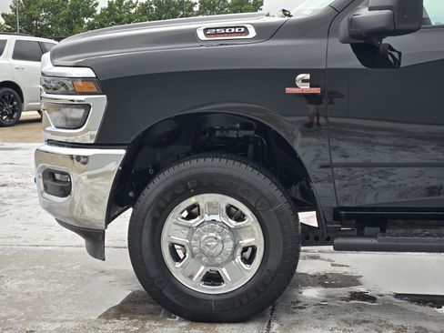 New 2026 RAM 2500 Tradesman AWD/4WD image 5