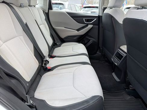 Used 2021 Subaru Forester image 32