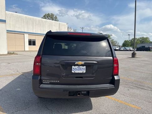 Used 2015 Chevrolet Suburban LT image 4