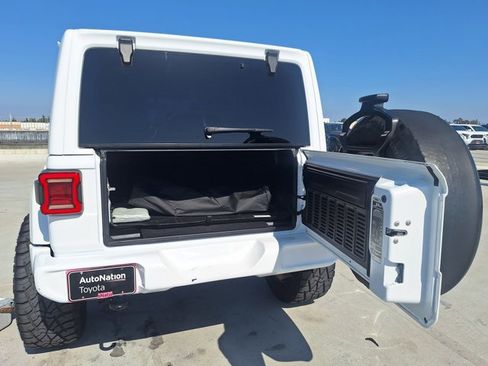 Used 2020 Jeep Wrangler Unlimited Sport AWD/4WD image 18