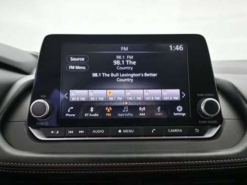 Used 2024 Nissan Rogue SV FWD image 14