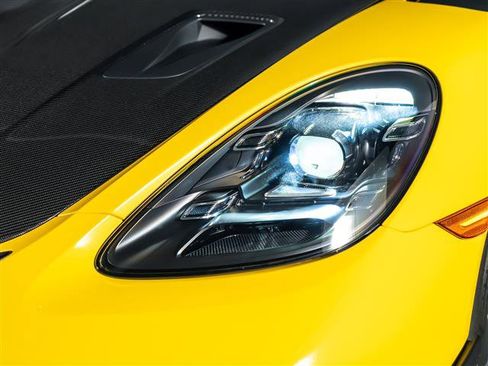 Used 2025 Porsche 718 Cayman GT4 RS RWD image 12
