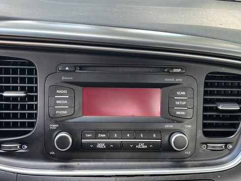 Used 2015 Kia Optima LX image 15