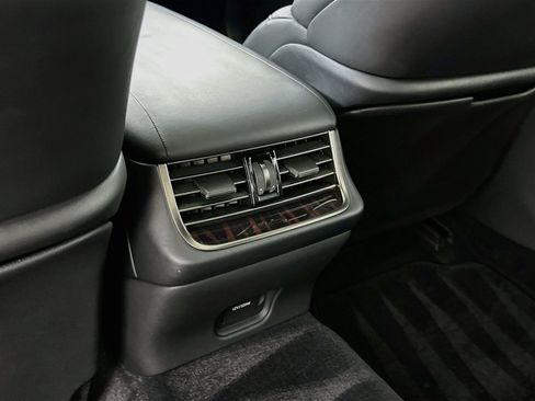 Used 2019 Lexus LS 500 w/ Interior Upgrade Package RWD image 28