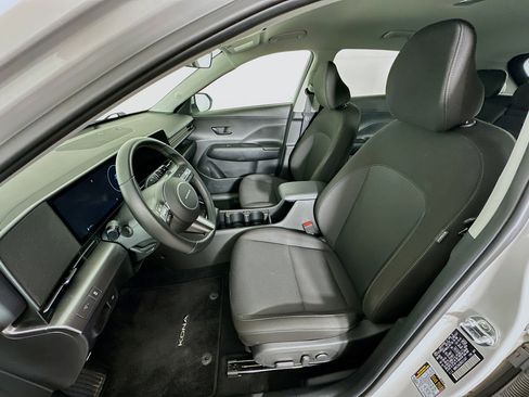 Used 2024 Hyundai Kona SEL FWD image 13