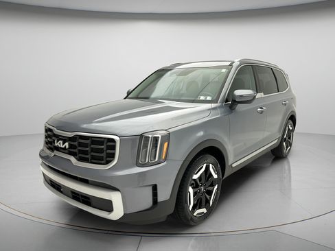 Used 2025 Kia Telluride S AWD/4WD image 3
