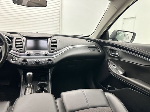 Used 2019 Chevrolet Impala LT image 26