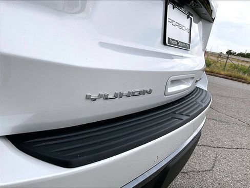 Used 2023 GMC Yukon Denali Ultimate AWD/4WD image 22