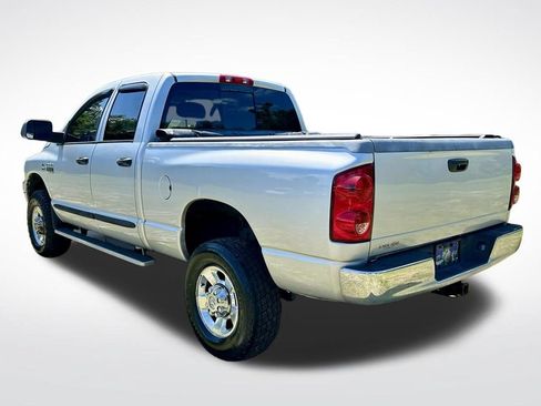 Used 2007 Dodge Ram 2500 Truck SLT AWD/4WD image 7