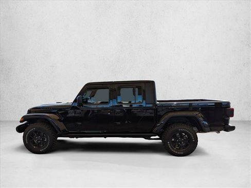 New 2026 Jeep Gladiator Sport AWD/4WD image 4