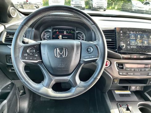Used 2023 Honda Passport EX-L image 12