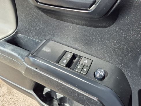 Used 2022 Toyota Tacoma SR image 13