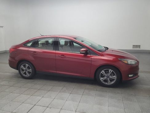 Used 2017 Ford Focus SE FWD image 11