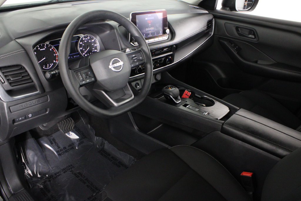 Certified 2025 Nissan Rogue S FWD image 19