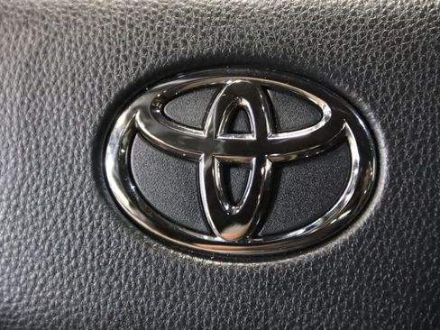 Used 2025 Toyota Sequoia TRD Pro AWD/4WD image 50