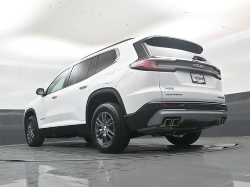Used 2025 GMC Acadia Elevation FWD image 45