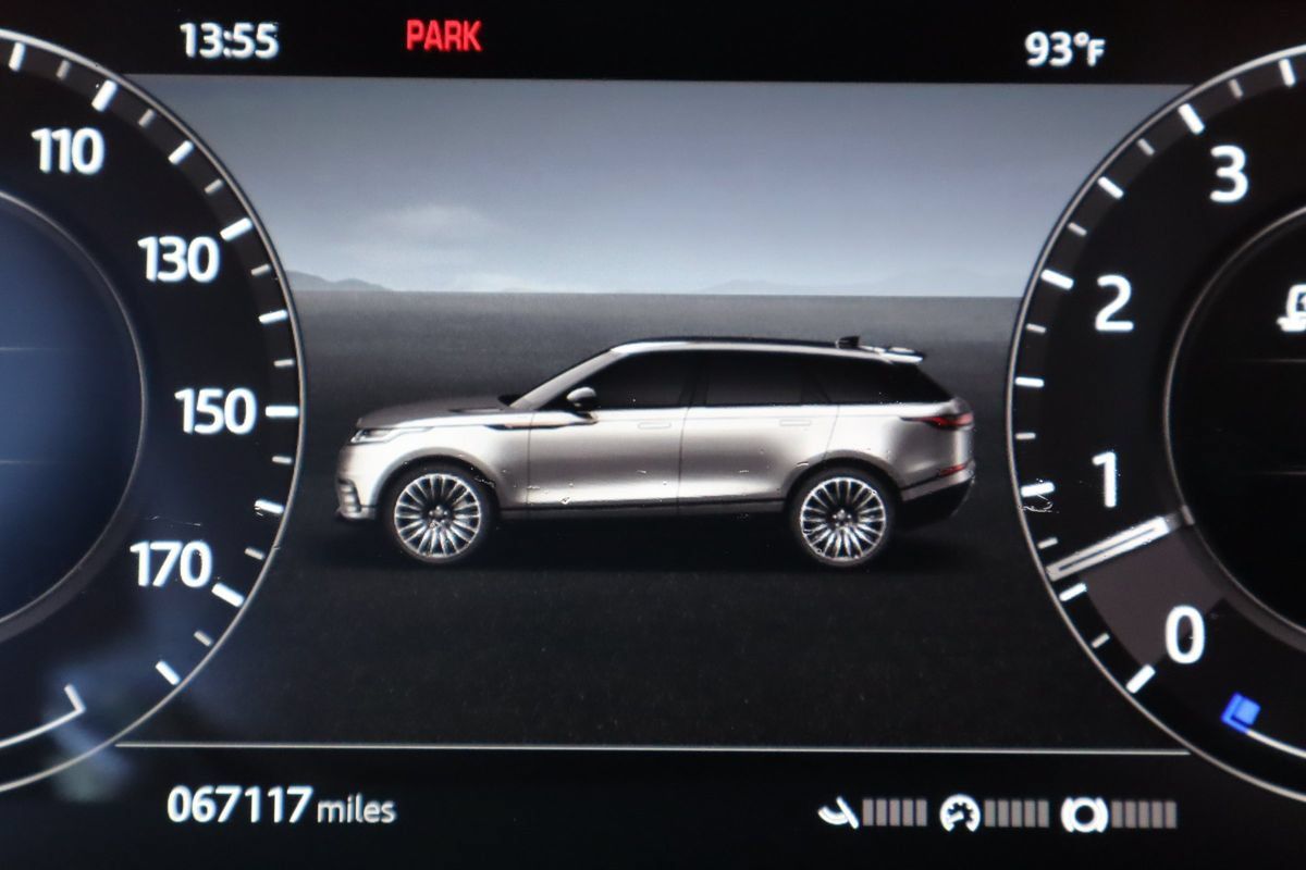 Used 2020 Land Rover Range Rover Velar S AWD/4WD image 46