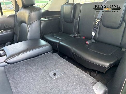 Used 2023 Nissan Armada SL w/ Captain's Chairs Package image 11