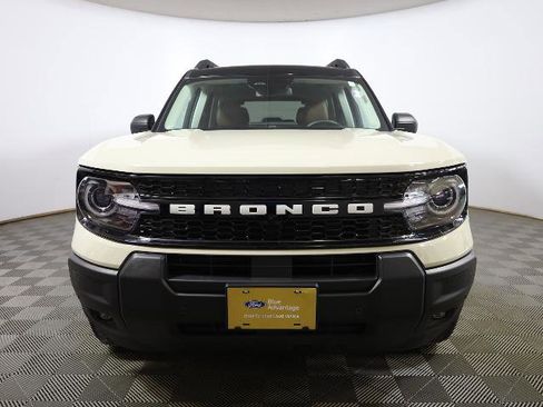 Certified 2025 Ford Bronco Sport Outer Banks w/ Outer Banks Tech Package+ AWD/4WD image 3
