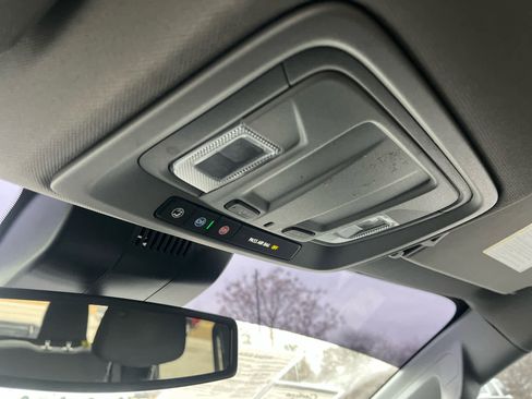 Used 2024 Chevrolet Silverado 2500 Custom w/ Custom Value Package image 21