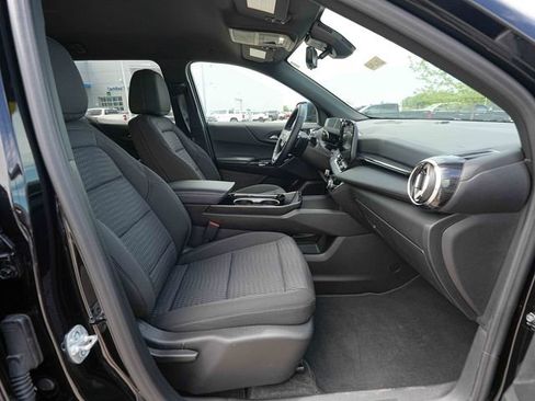 Used 2025 Chevrolet Equinox LT w/ Safety and Technology Package AWD/4WD image 20